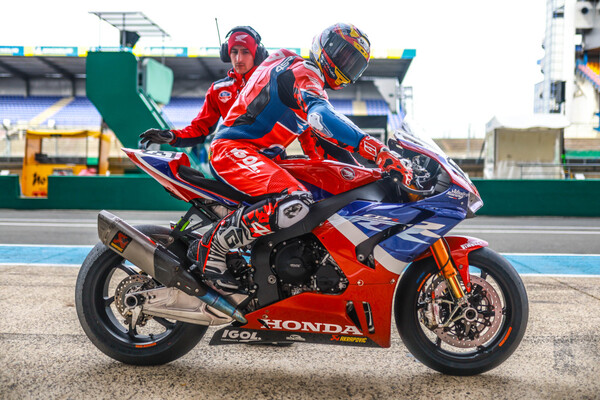 Team Honda Viltaïs Racing aux 24 Heures moto 2023