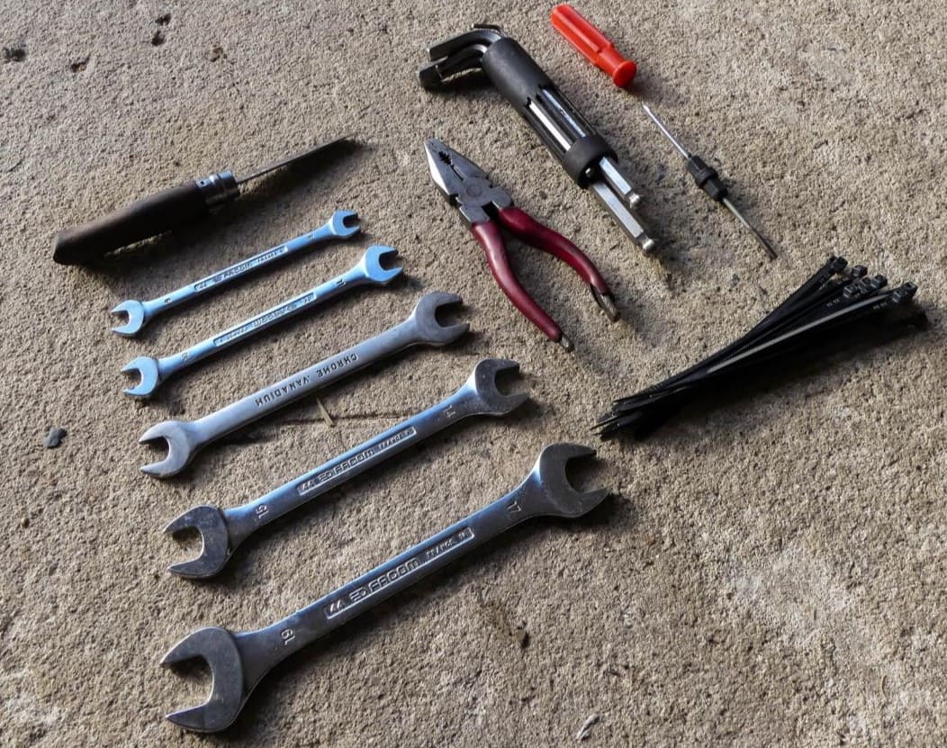 quels outils prendre pour un roadtrip moto